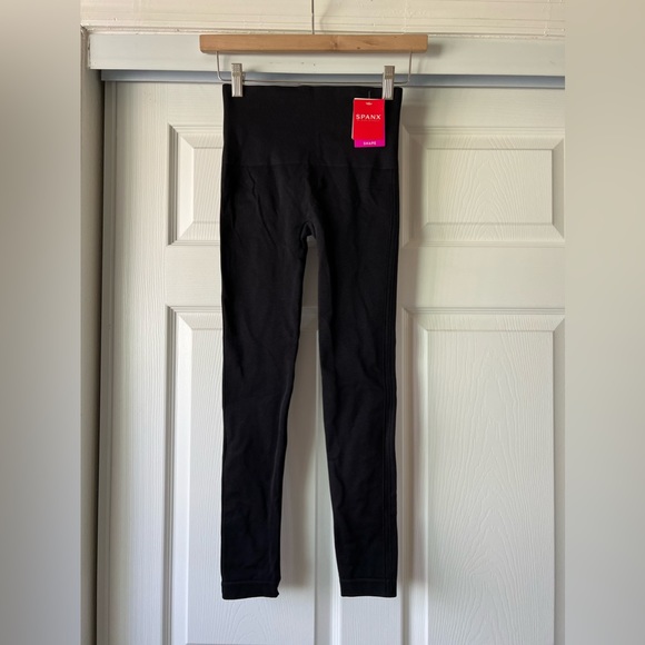 NWT SPANX Look at me now leggings - Picture 3 of 6